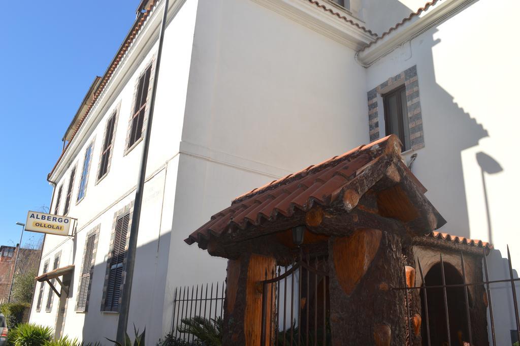 Albergo Ollolai شيفيتافيكْيا الغرفة الصورة