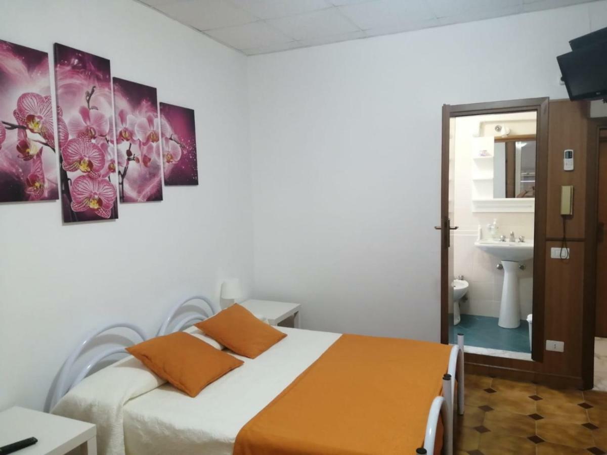 Albergo Ollolai شيفيتافيكْيا المظهر الخارجي الصورة